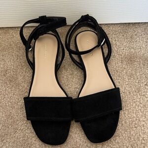 NWOB Ann Taylor Black Sandals